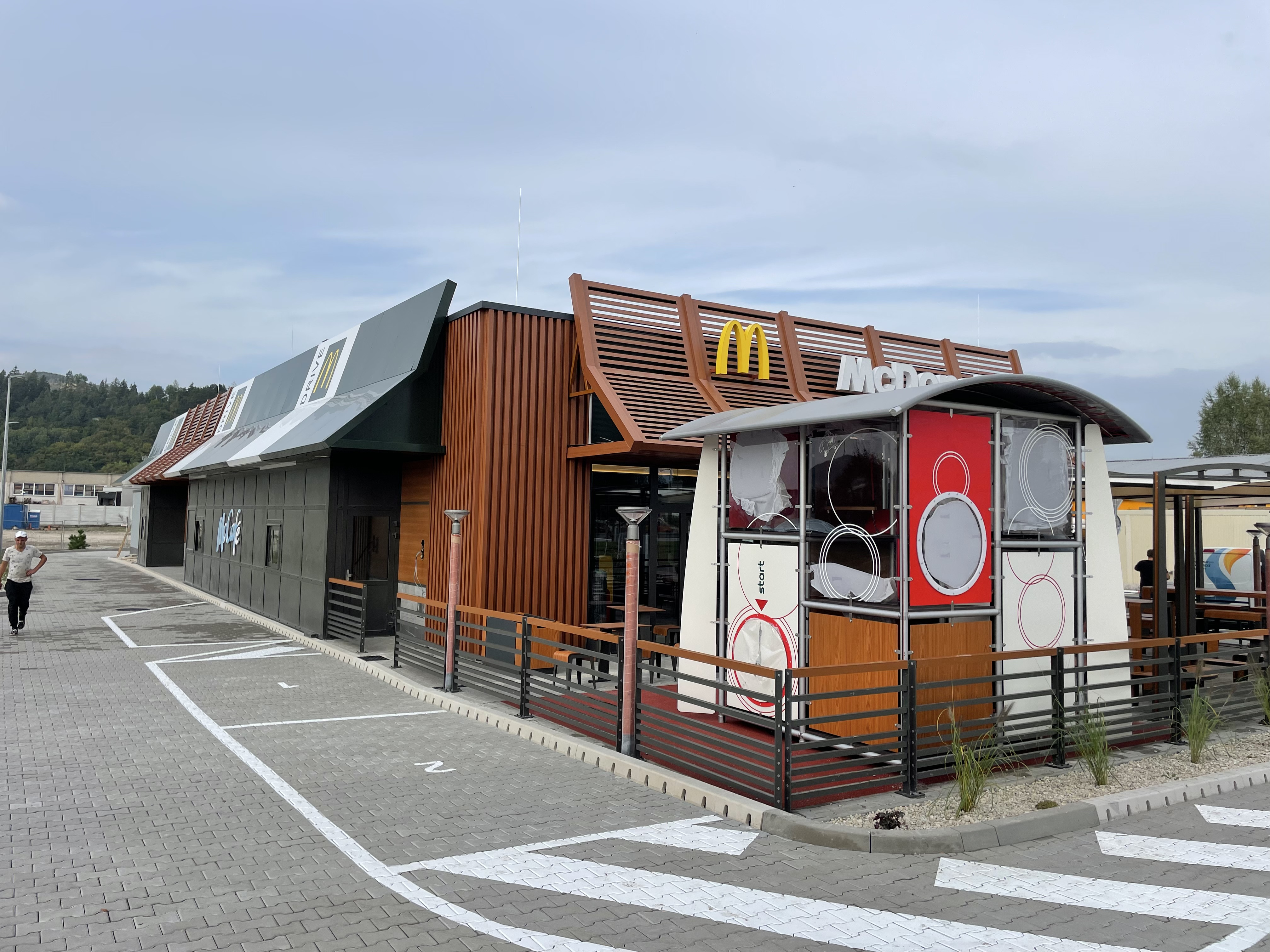 realization.title-img